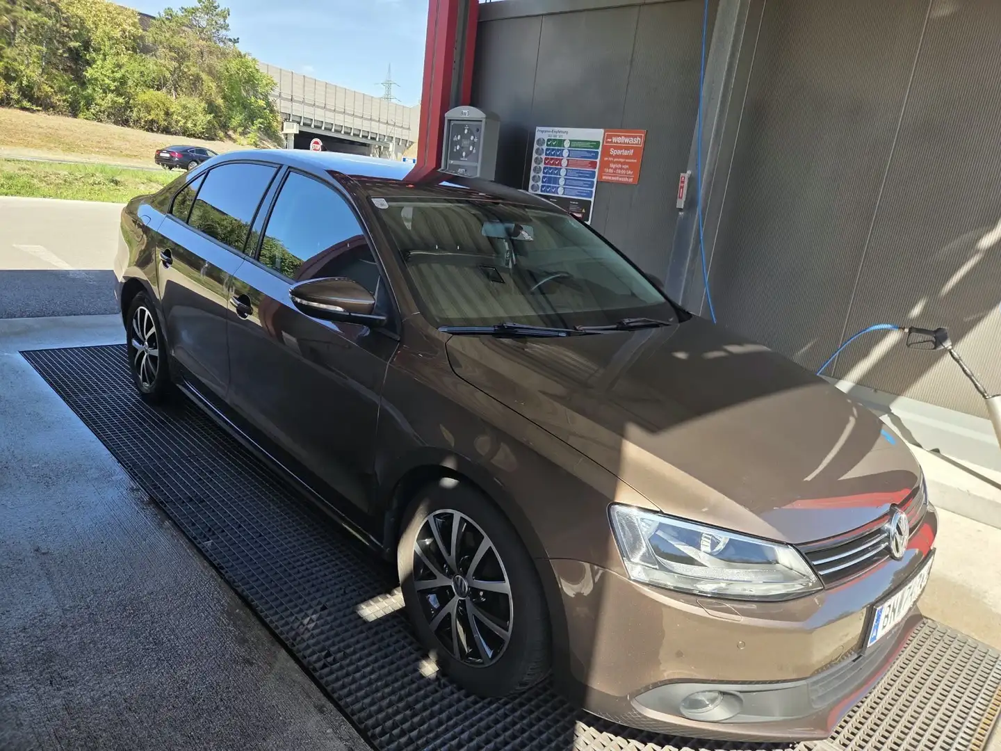 Volkswagen Jetta Highline 1,6 TDI BMT DPF DSG - 2