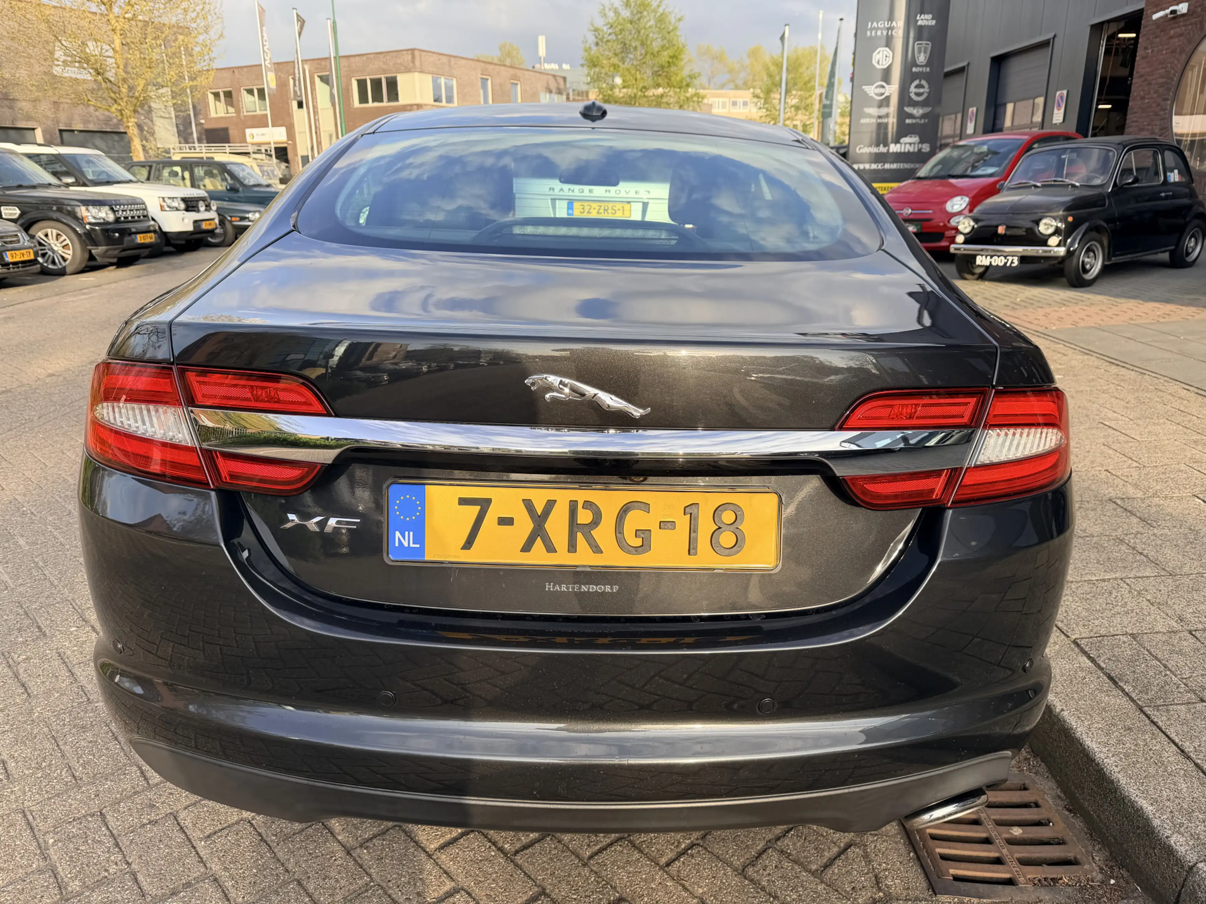 Jaguar XF 2.2D Premium Luxury — photo 14