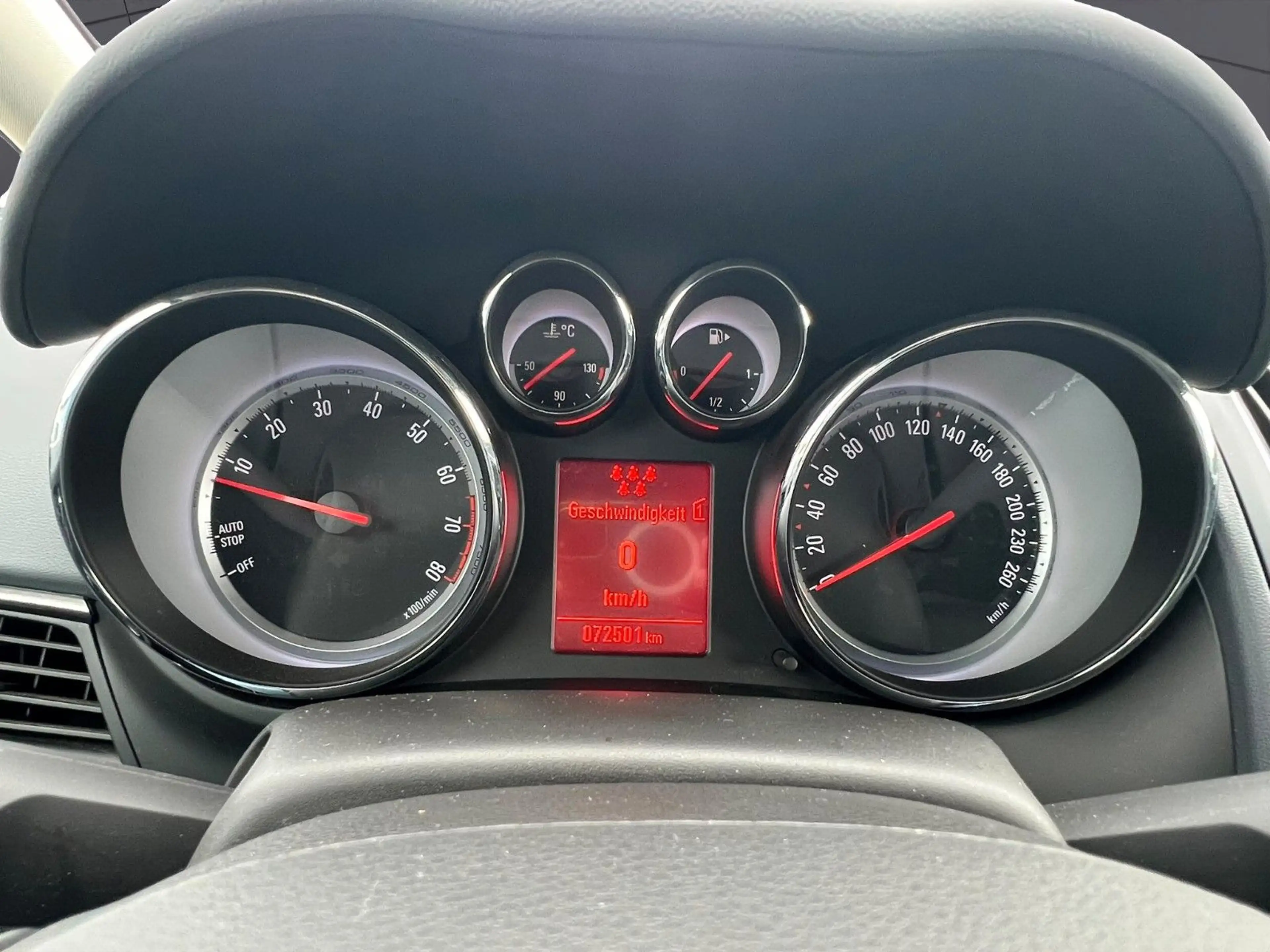 Opel Zafira C Tourer Innovation — photo 11