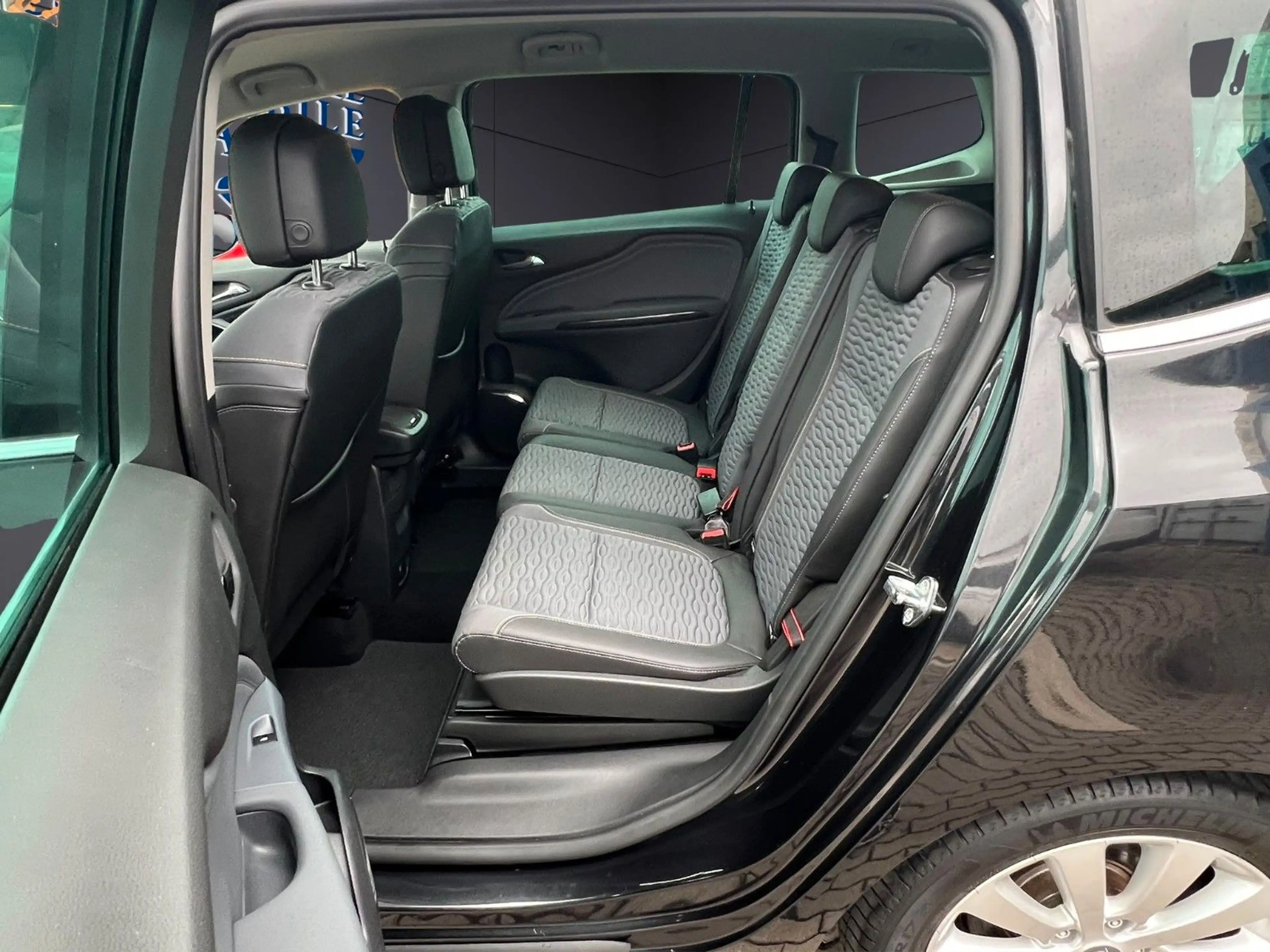 Opel Zafira C Tourer Innovation — photo 13
