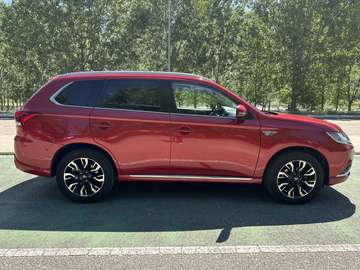 PHEV Kaiteki 4WD