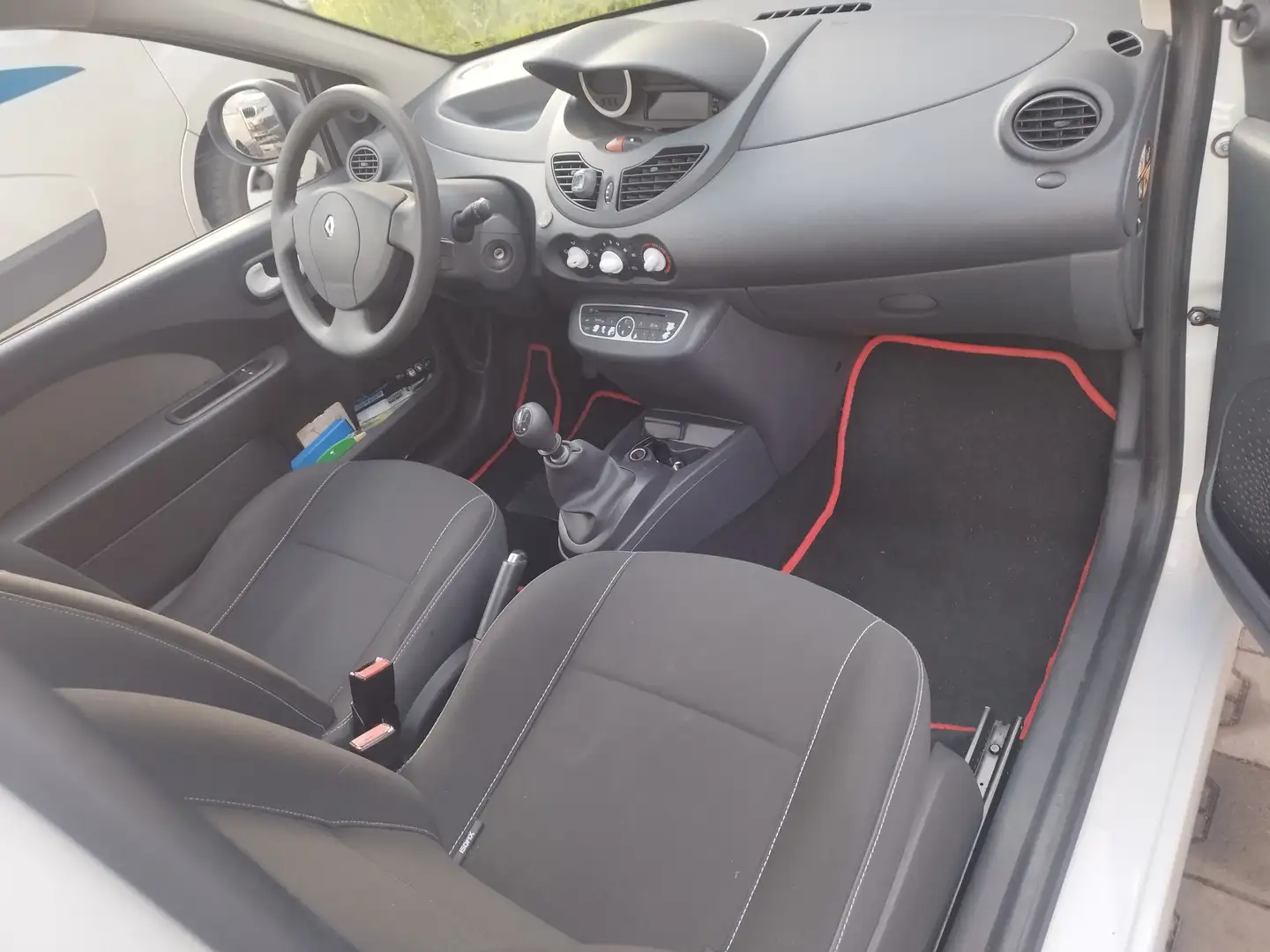 Renault Twingo Twingo 1.2 LEV 16V 75 Yahoo! Weiß - 2