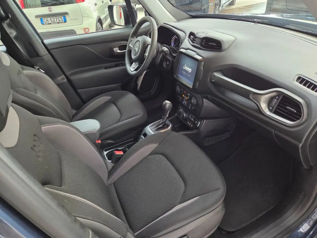 Jeep Renegade 1.3 T4 180CV PHEV 4xe AT6 Limited, миниатюра 6