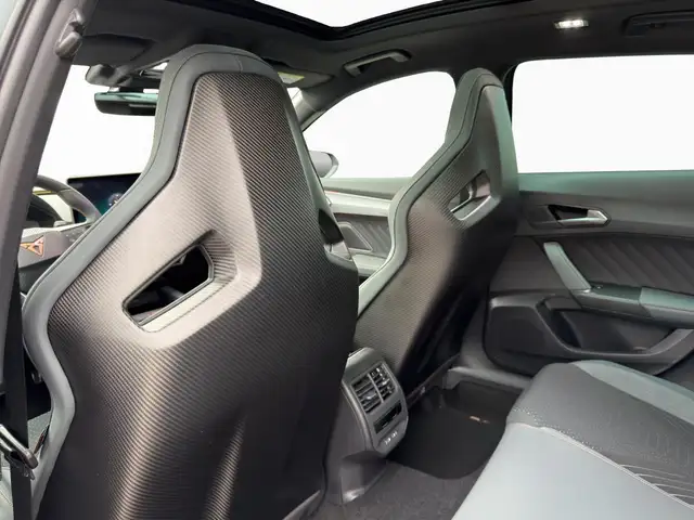 Cupra Formentor view 10