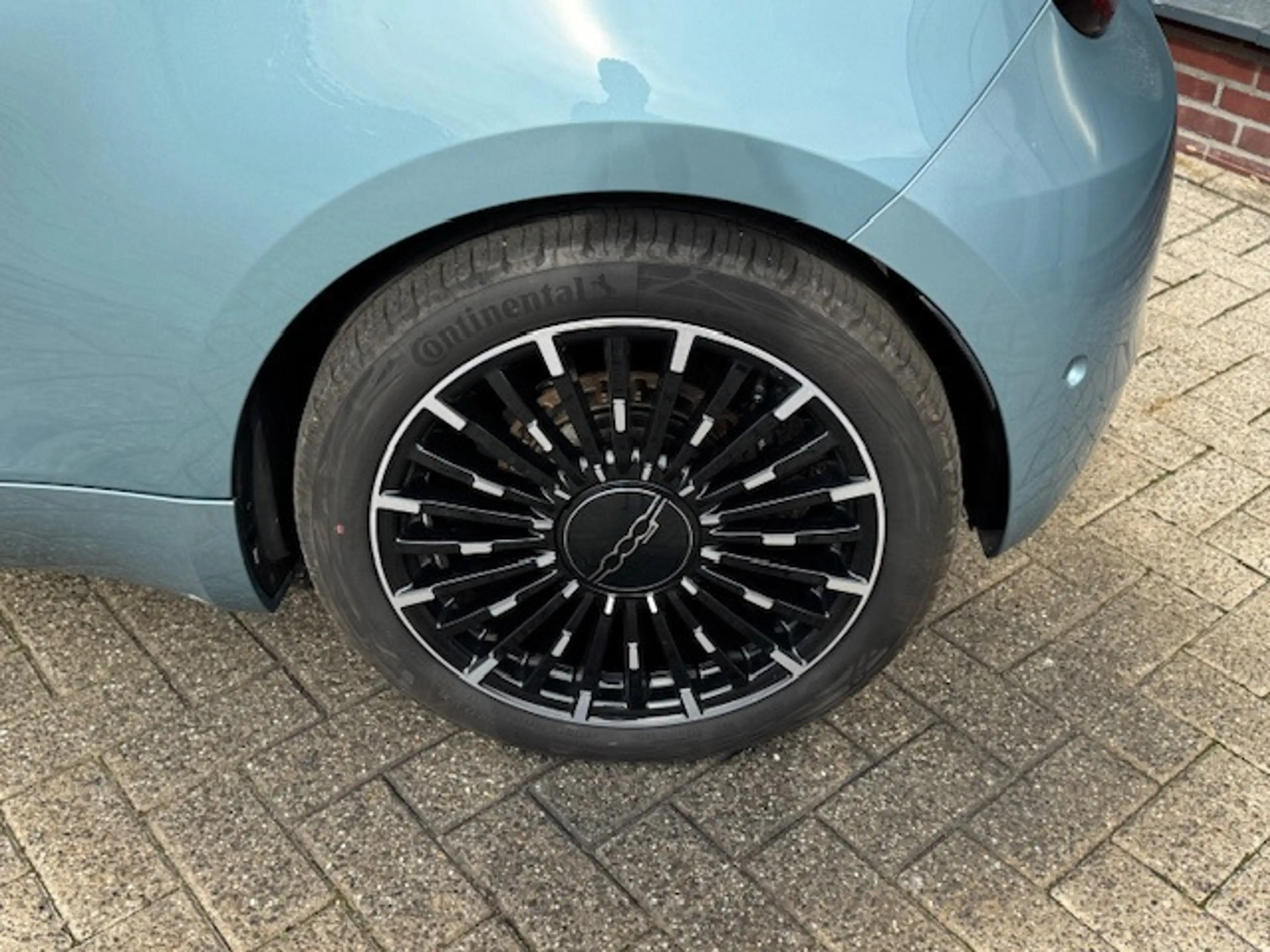 Fiat 500e 3+1 La Prima 42 kWh *extra deur *camera *carplay — photo 3