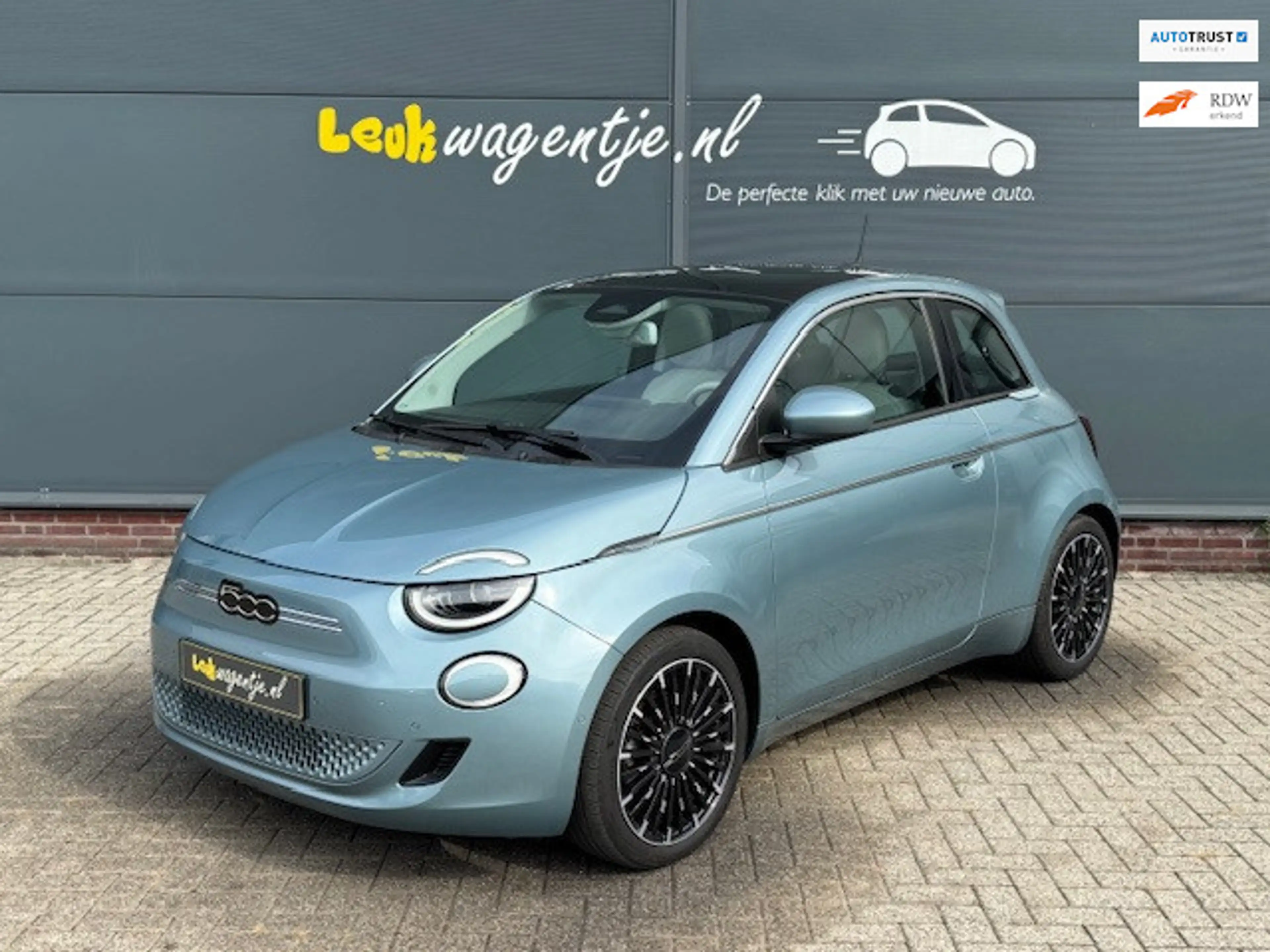Fiat 500e 3+1 La Prima 42 kWh *extra deur *camera *carplay