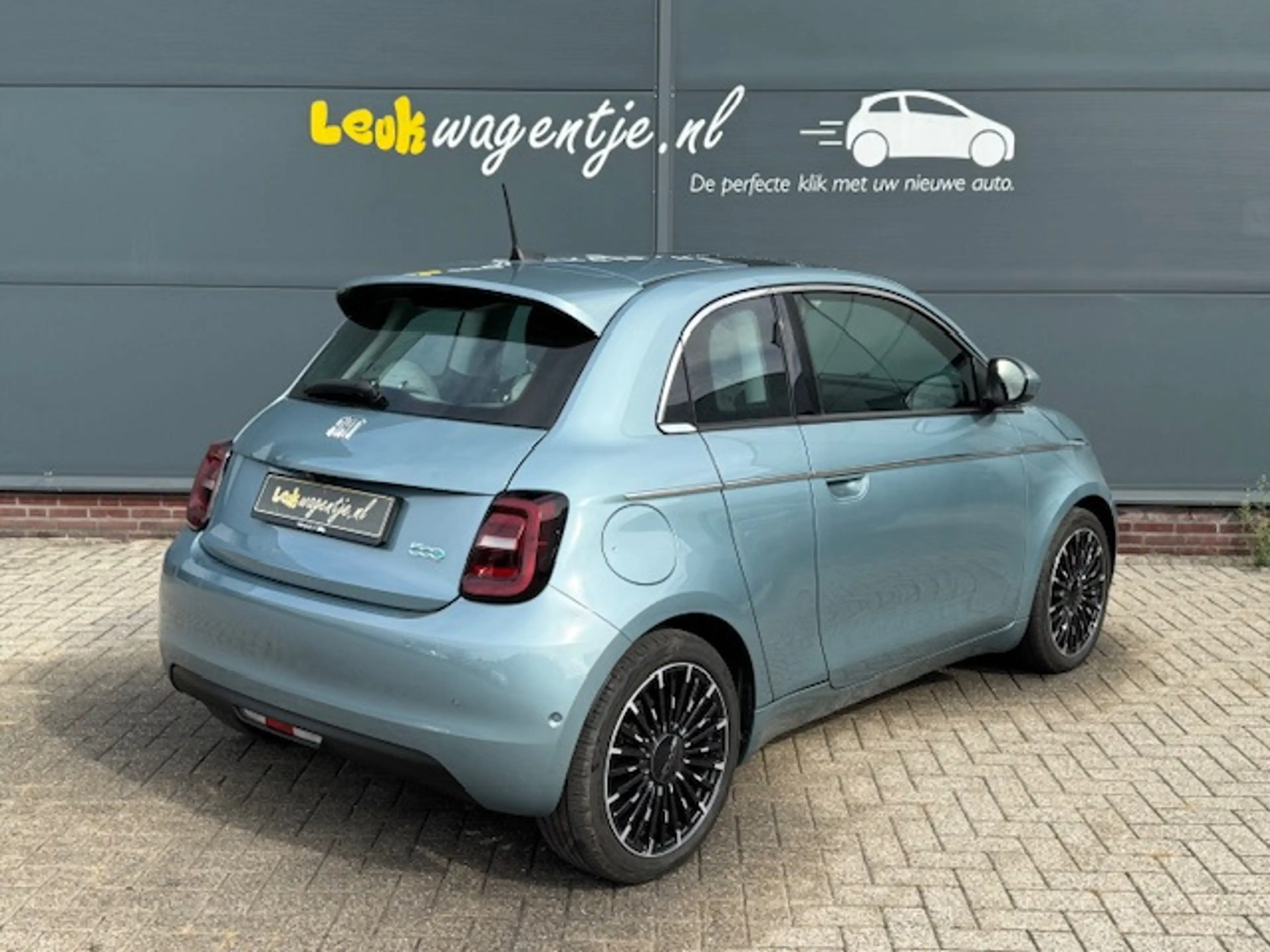 Fiat 500e 3+1 La Prima 42 kWh *extra deur *camera *carplay — photo 2