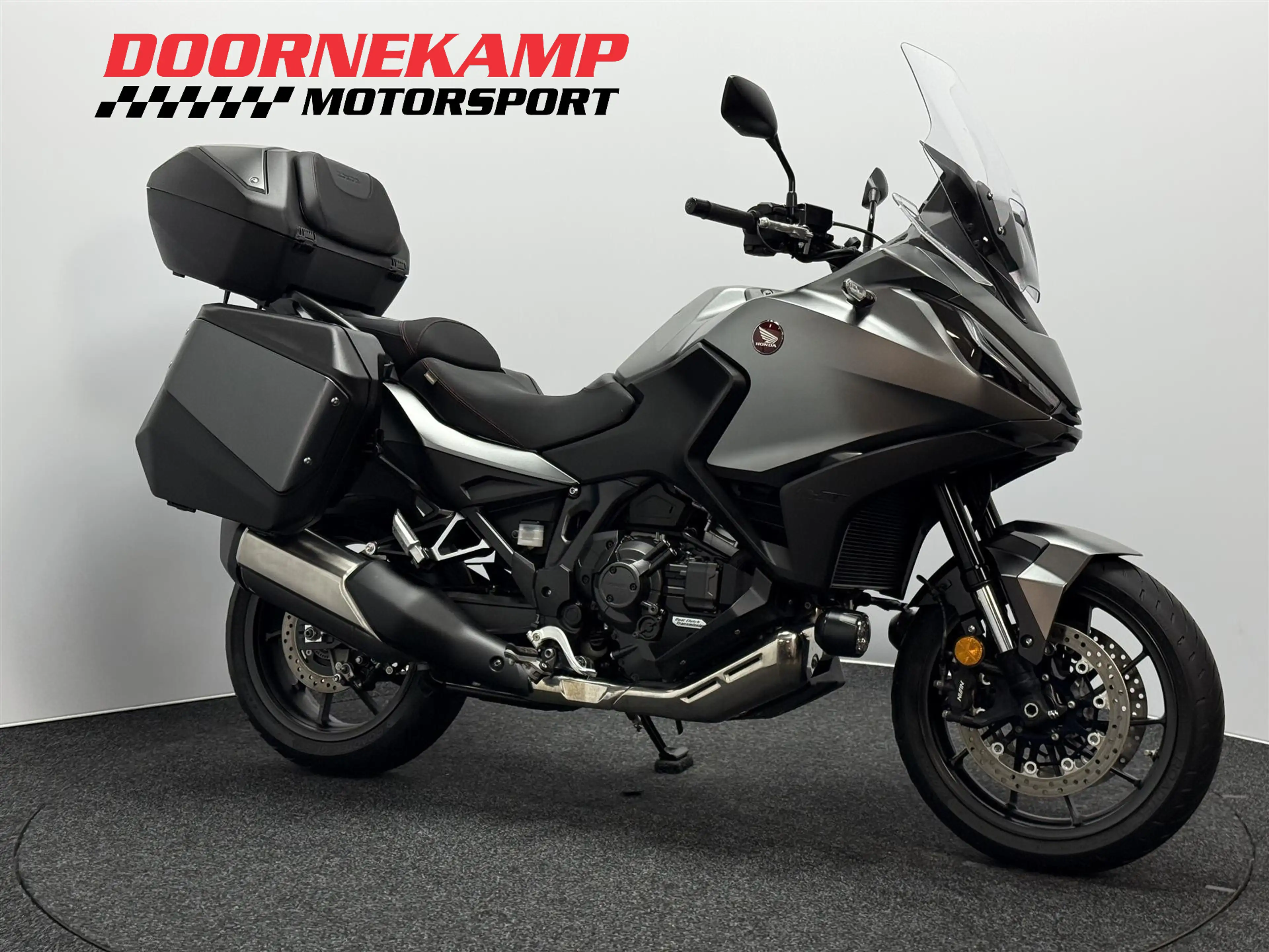 Honda NT 1100 DCT — photo 2