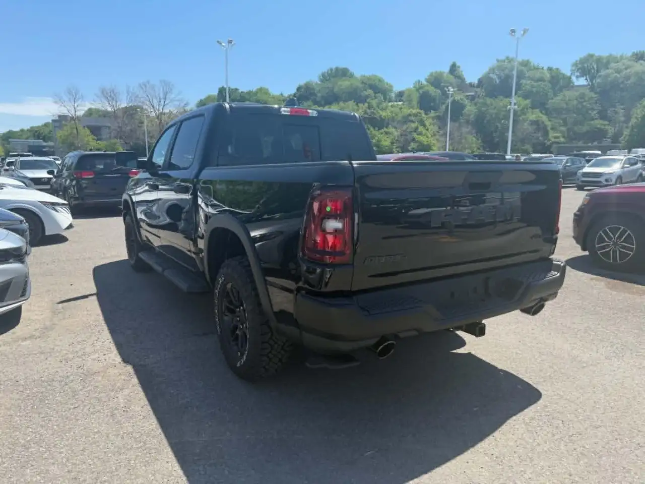 RAM 1500 снимка RAM 1500