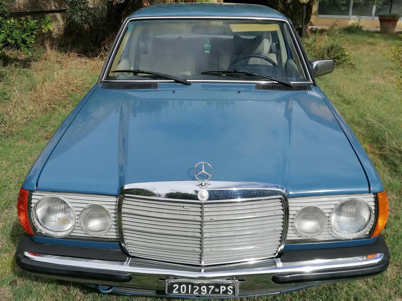 Mercedes-Benz 200 W123020, foto 4