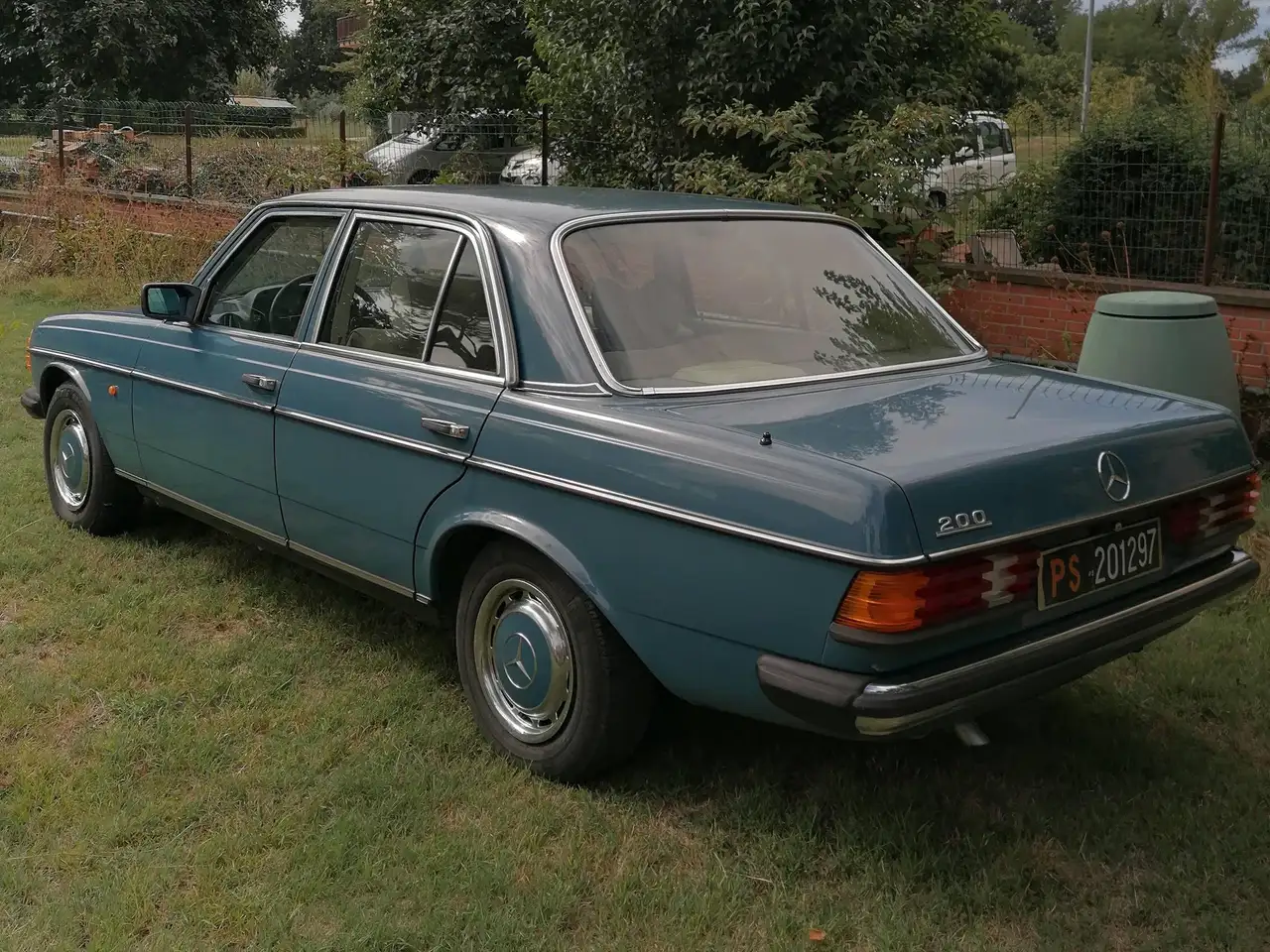 Mercedes-Benz 200 W123020, foto 2
