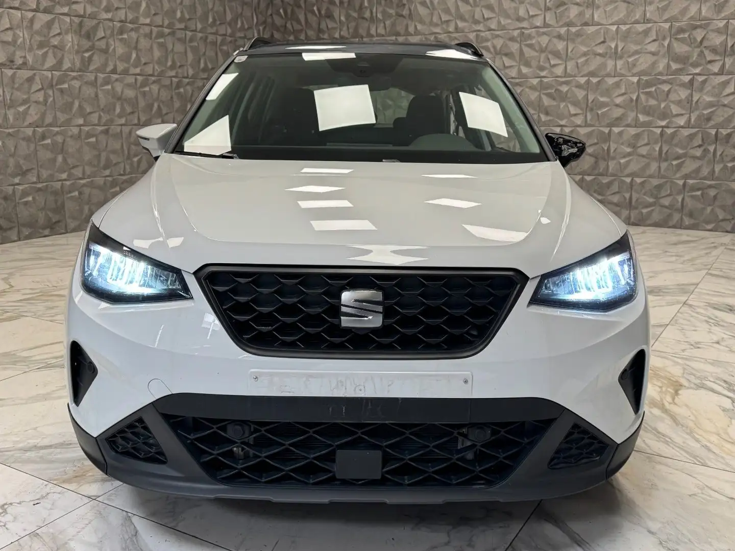 SEAT Arona Style Weiß - 2