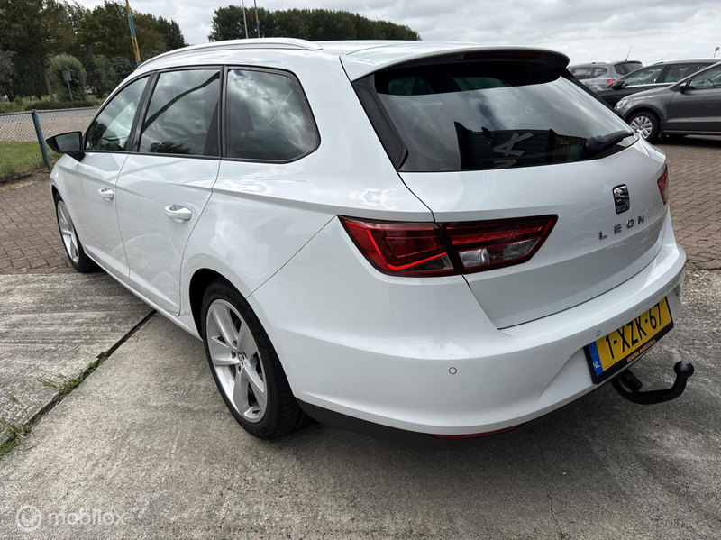 SEAT Leon ST 1.6 TDI Ecomotive Lease Sport trekhaak NAP !!! — photo 9