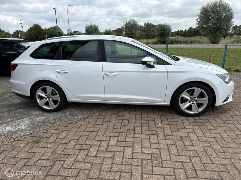 SEAT Leon ST 1.6 TDI Ecomotive Lease Sport trekhaak NAP !!! — photo 5