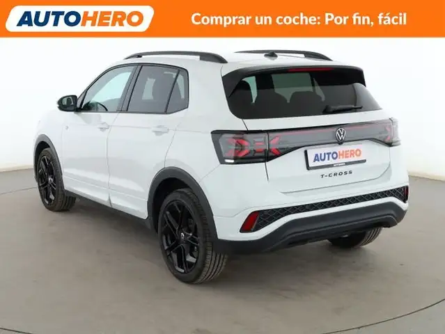 Volkswagen T-Cross view 4