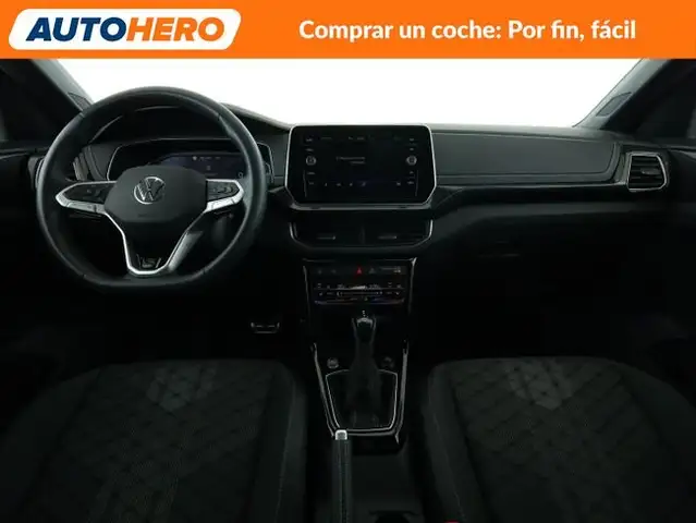 Volkswagen T-Cross view 13