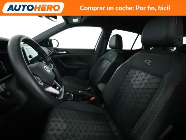 Volkswagen T-Cross view 11