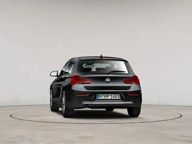 BMW 1 Series view 7