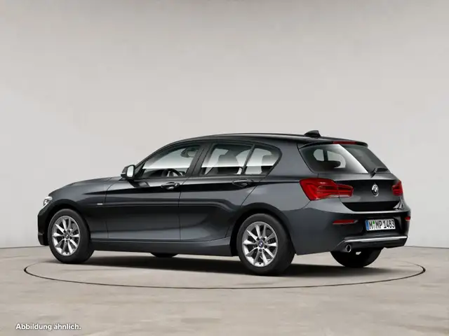 BMW 1 Series view 6