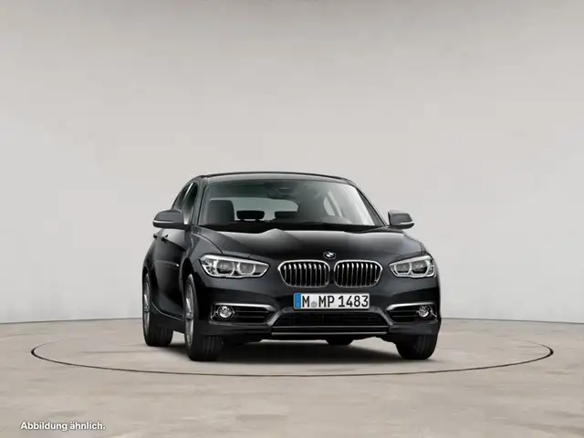 BMW 1 Series view 10