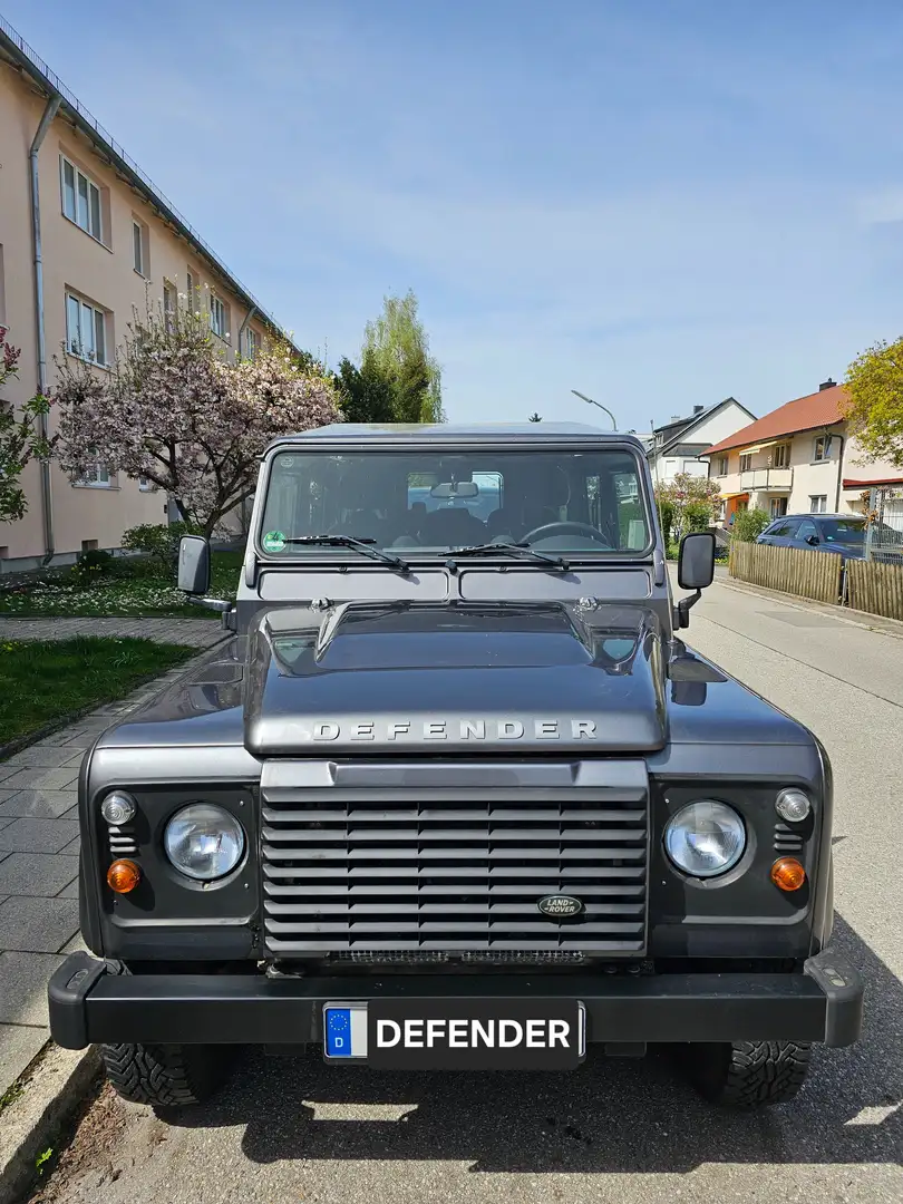 Land Rover Defender 110 E Station Wagon Grau - 1