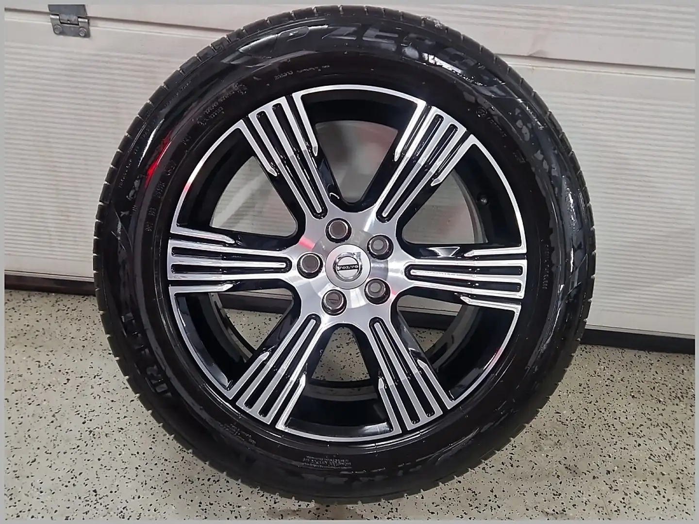 Volvo XC40 B4 AWD Inscription Geartronic Weiß - 2