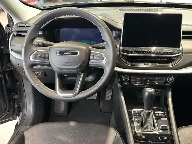 Jeep Compass view 11