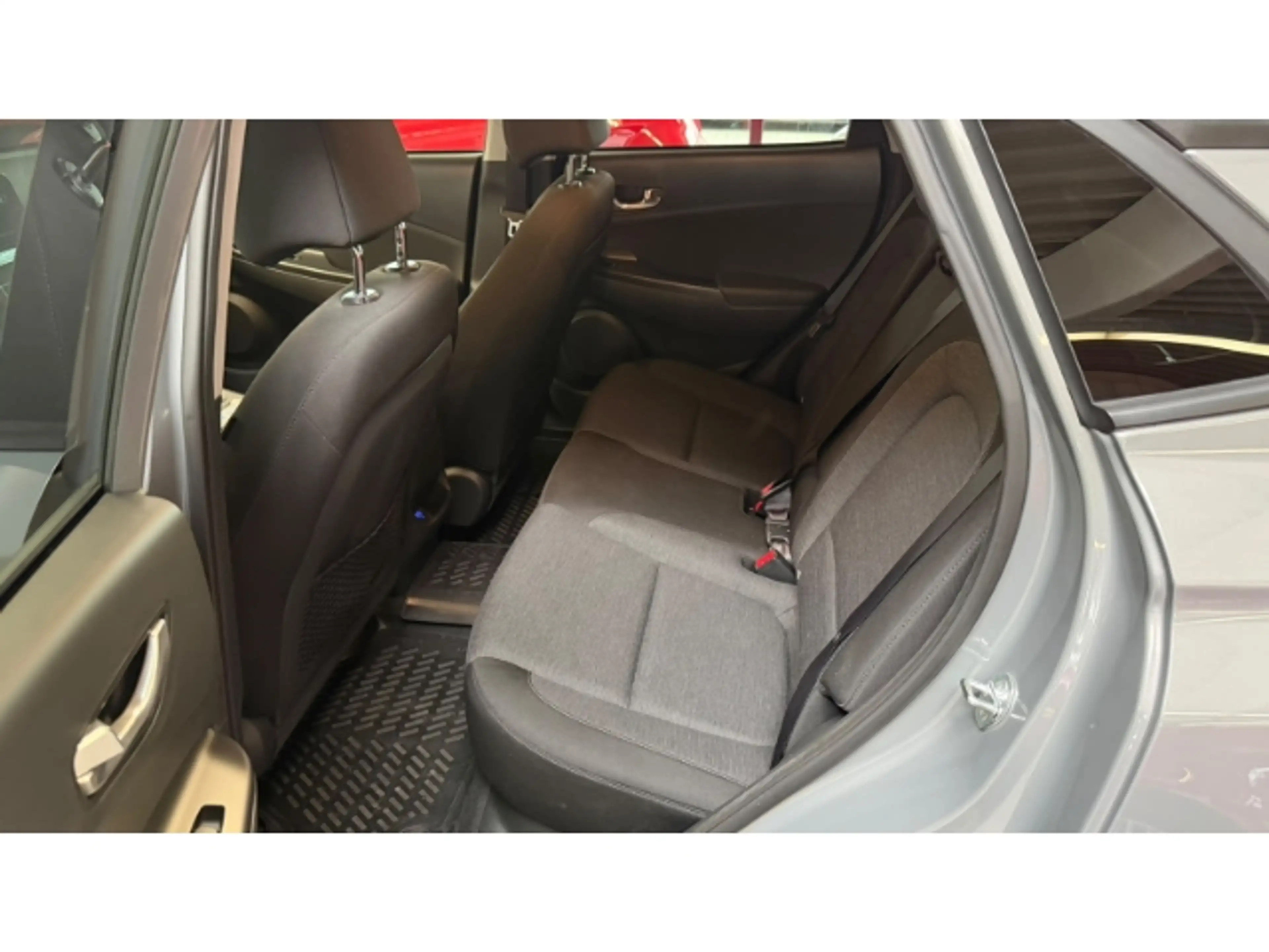 Hyundai KONA 100kW Trendpaket OBC Navigationspaket — photo 9