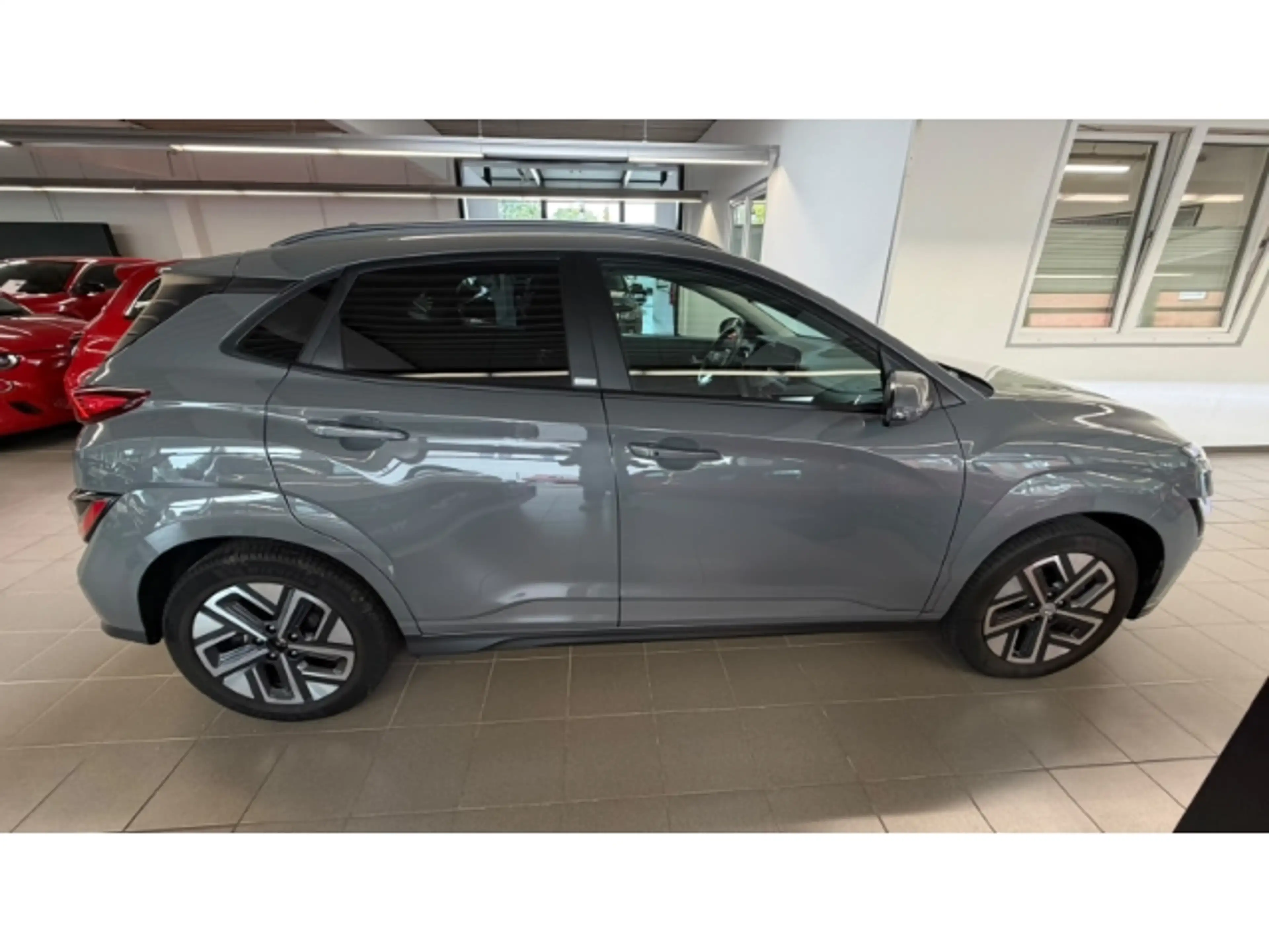 Hyundai KONA 100kW Trendpaket OBC Navigationspaket — photo 4