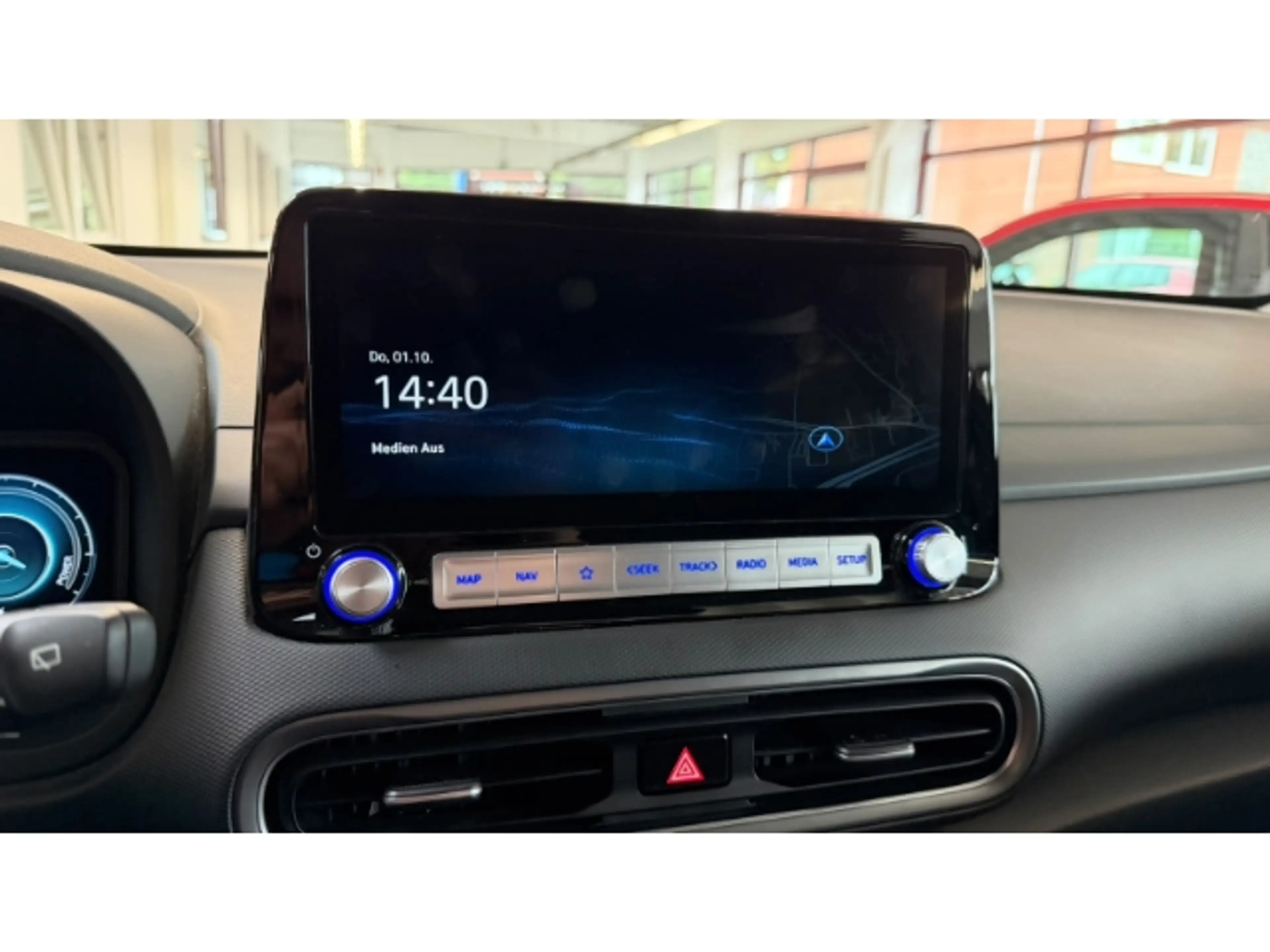 Hyundai KONA 100kW Trendpaket OBC Navigationspaket — photo 13