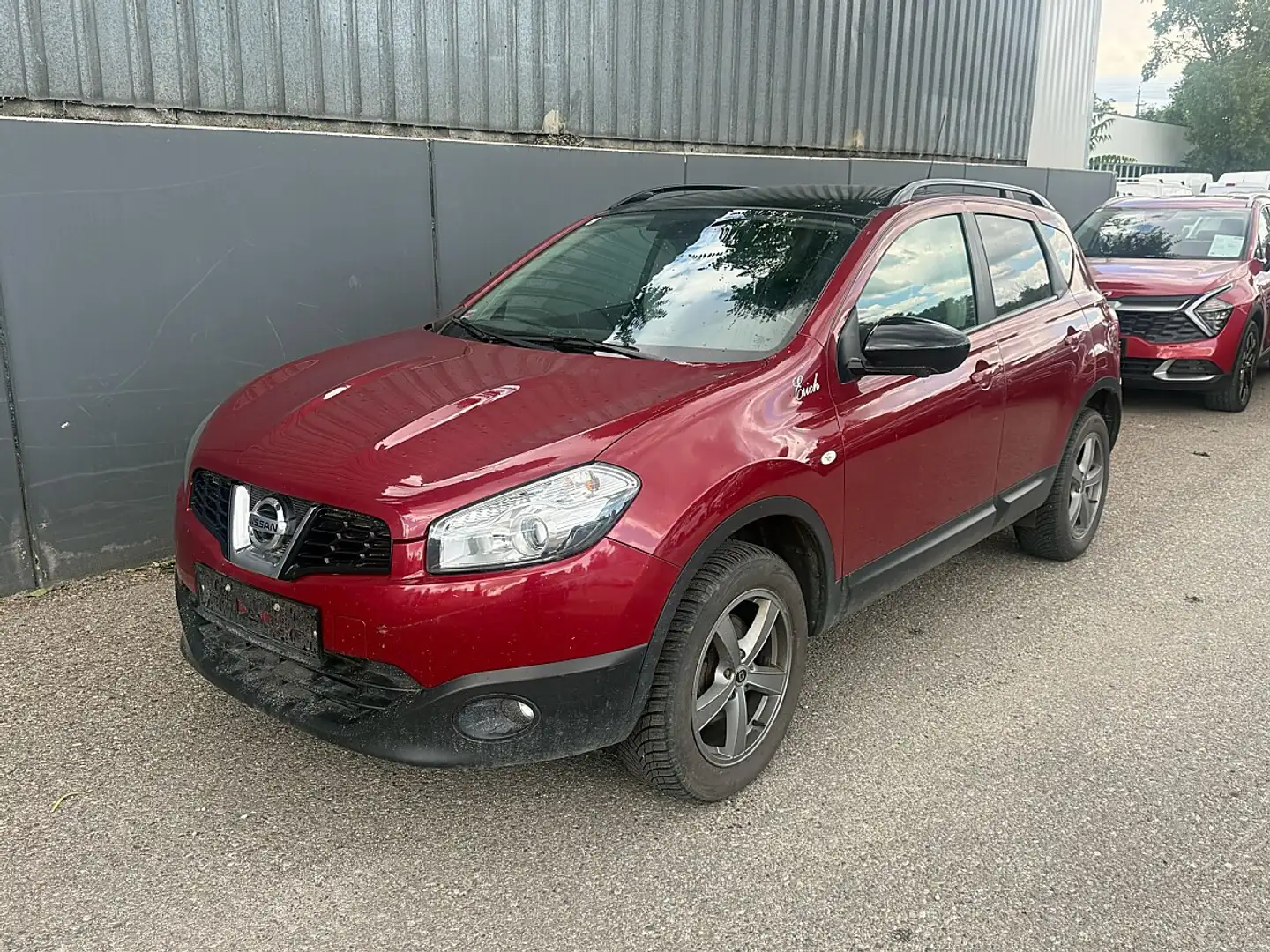 Nissan Qashqai 1,6 dCi 360 Start/Stop 2WD | PICKERL BIS 06/2026 | Rot - 1