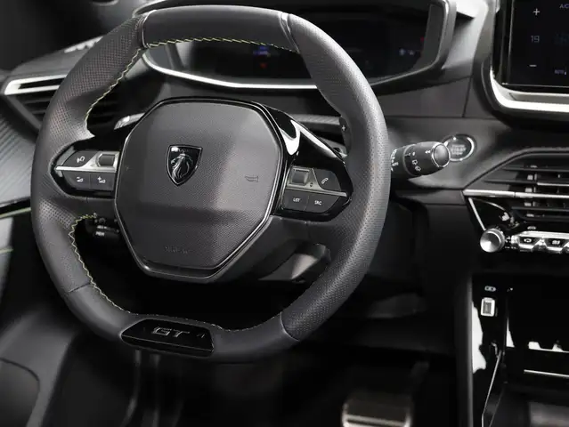 Peugeot 2008 view 13