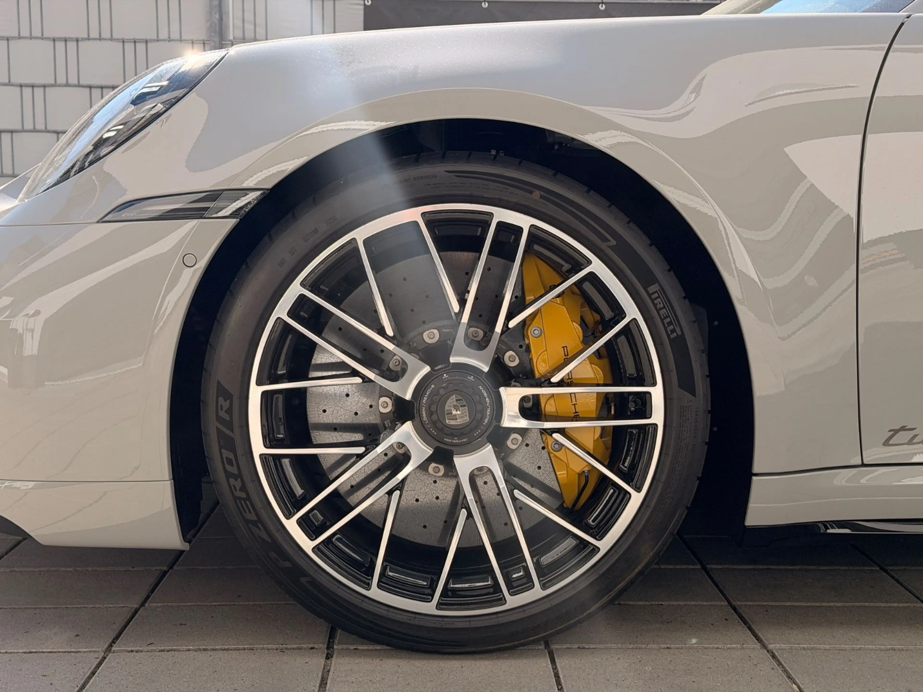 Porsche 992 .2 Turbo S Cabriolet *BURM*CARBON*BICOLOR-INT — photo 14