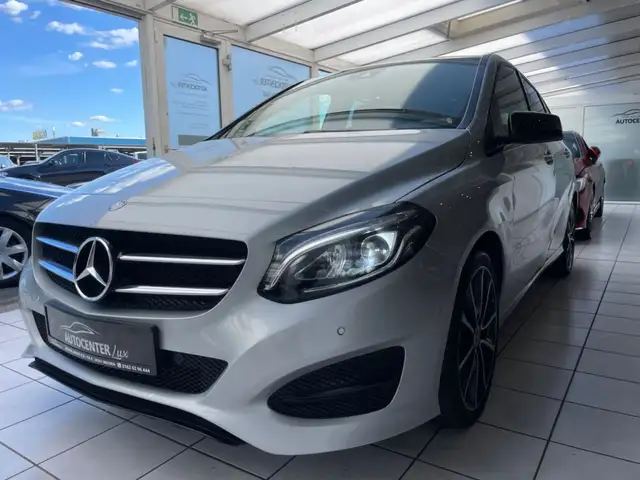 Mercedes-Benz B 250 LED NAVI Kamera TÜV AHK Sport