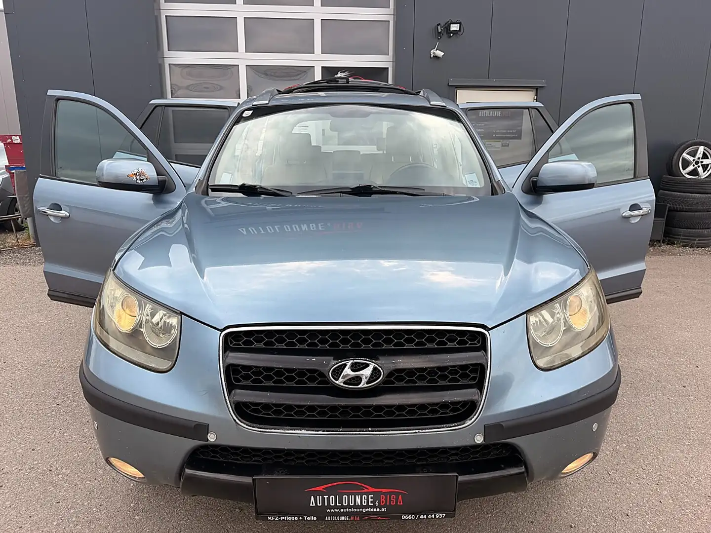 Hyundai SANTA FE Santa Fe 2,2 CRDi 4WD Automatik PICKERL:03/2027... Grau - 2