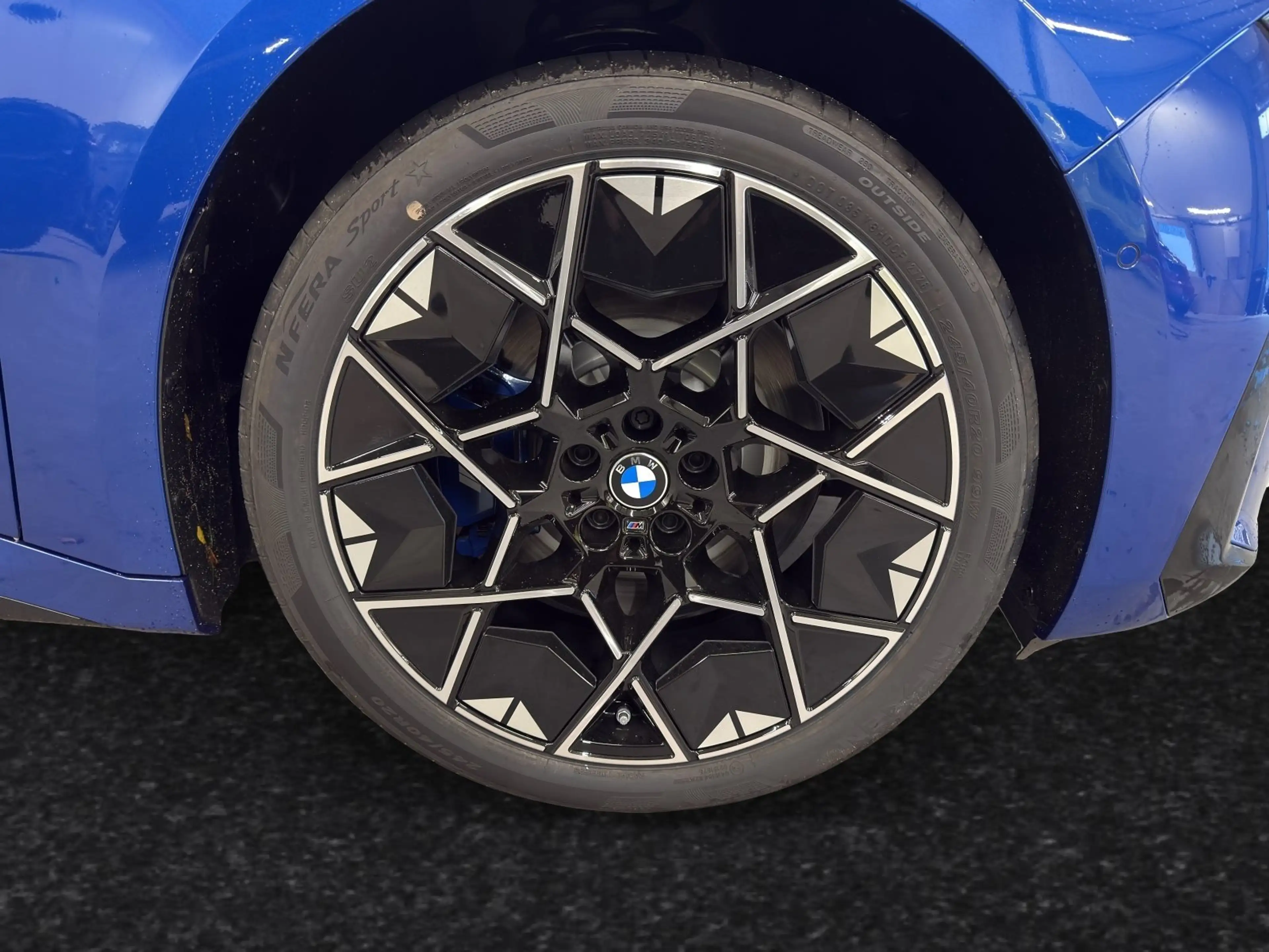 BMW i3 50 xDrive M Sport|AHK|Pano|Autobahn&CityAss. — photo 5