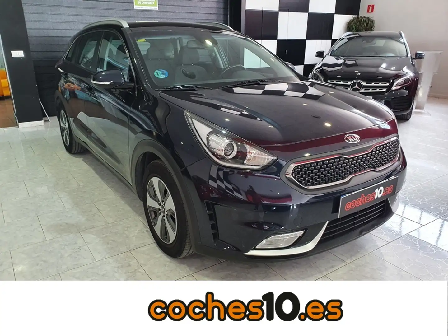 Kia Niro 1.6 HEV Drive Schwarz - 1