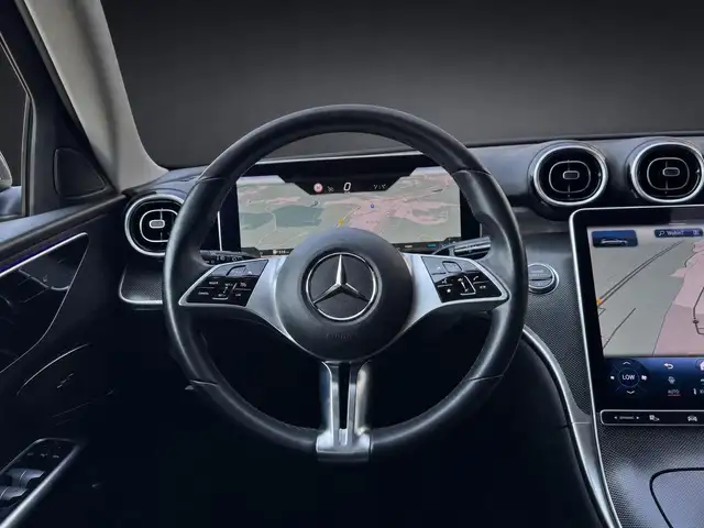 Mercedes-Benz C-Class view 11