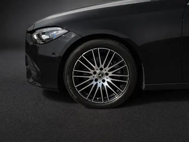 Mercedes-Benz C-Class view 5