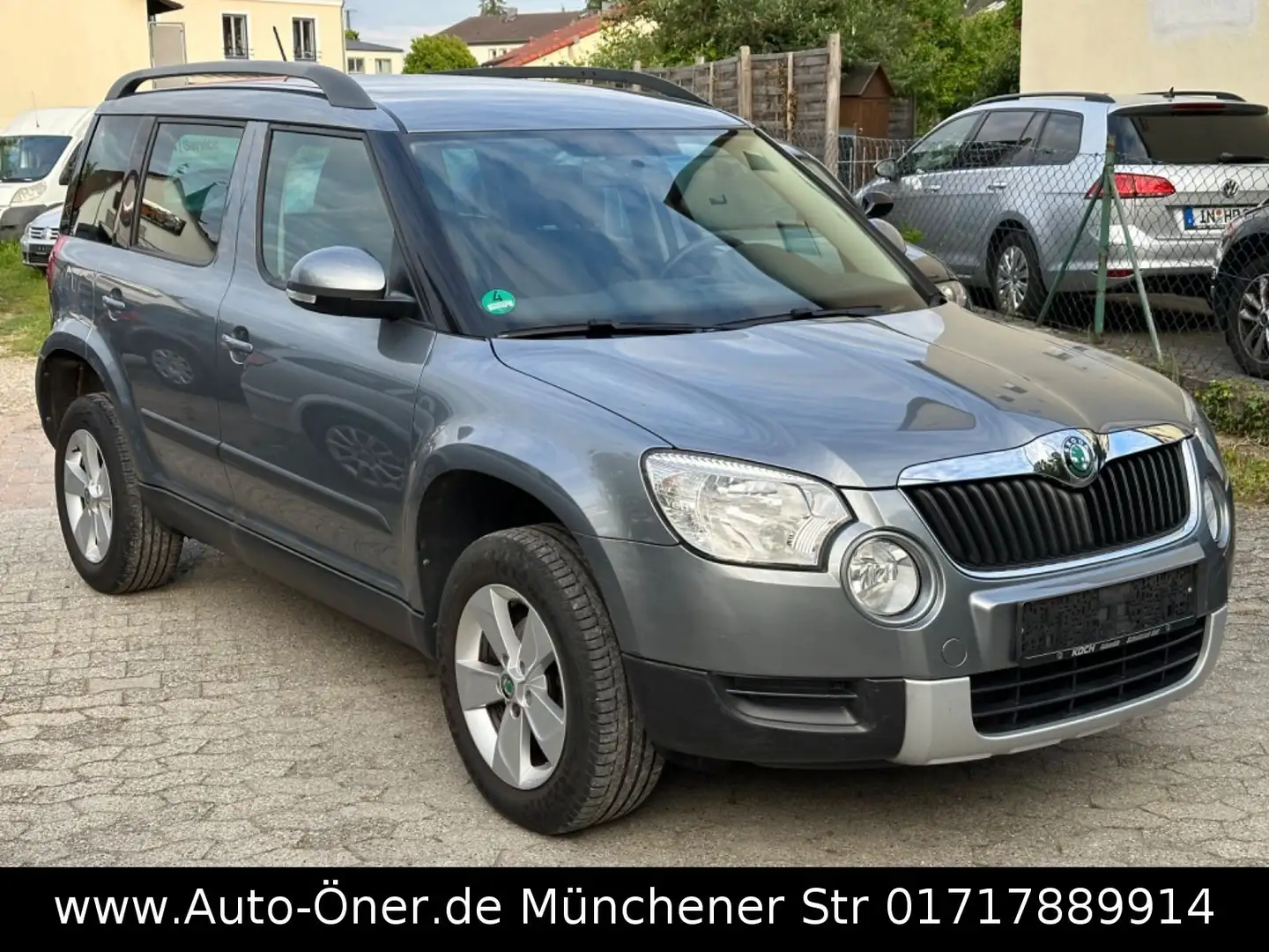 Skoda Yeti 1.2 TSI Active abnehmb. AHK 203 TKM TÜV NEU Argent - 2