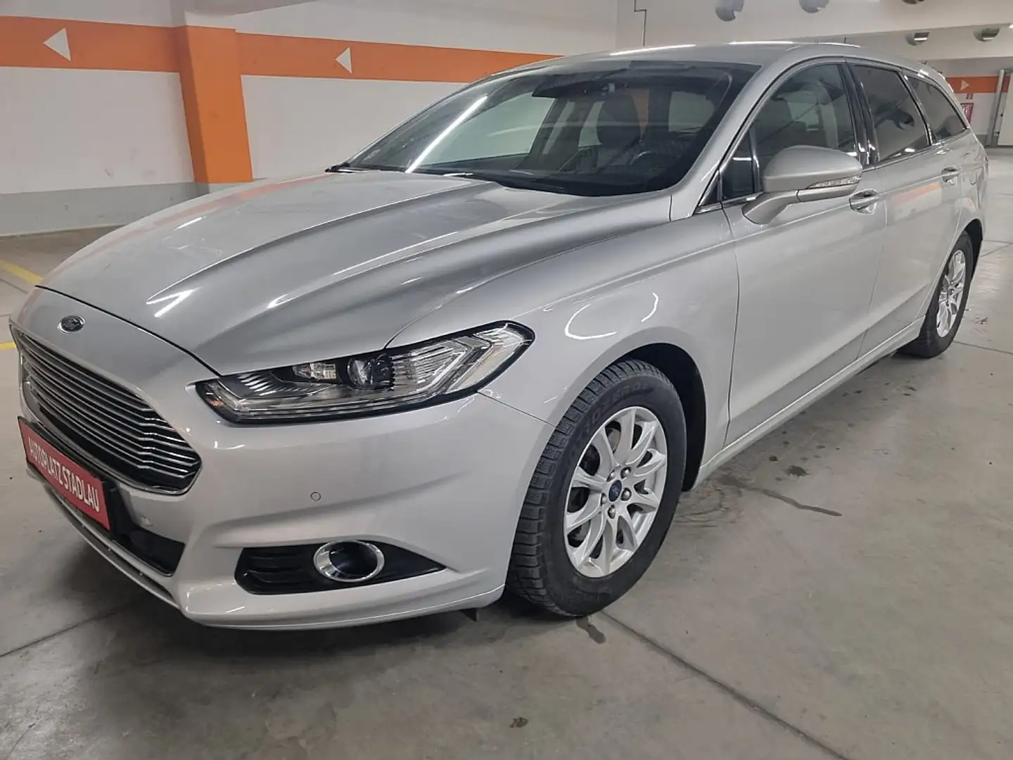 Ford Mondeo Traveller Titanium 2,0 TDCi Start/Stop LEDER NA... Silber - 1