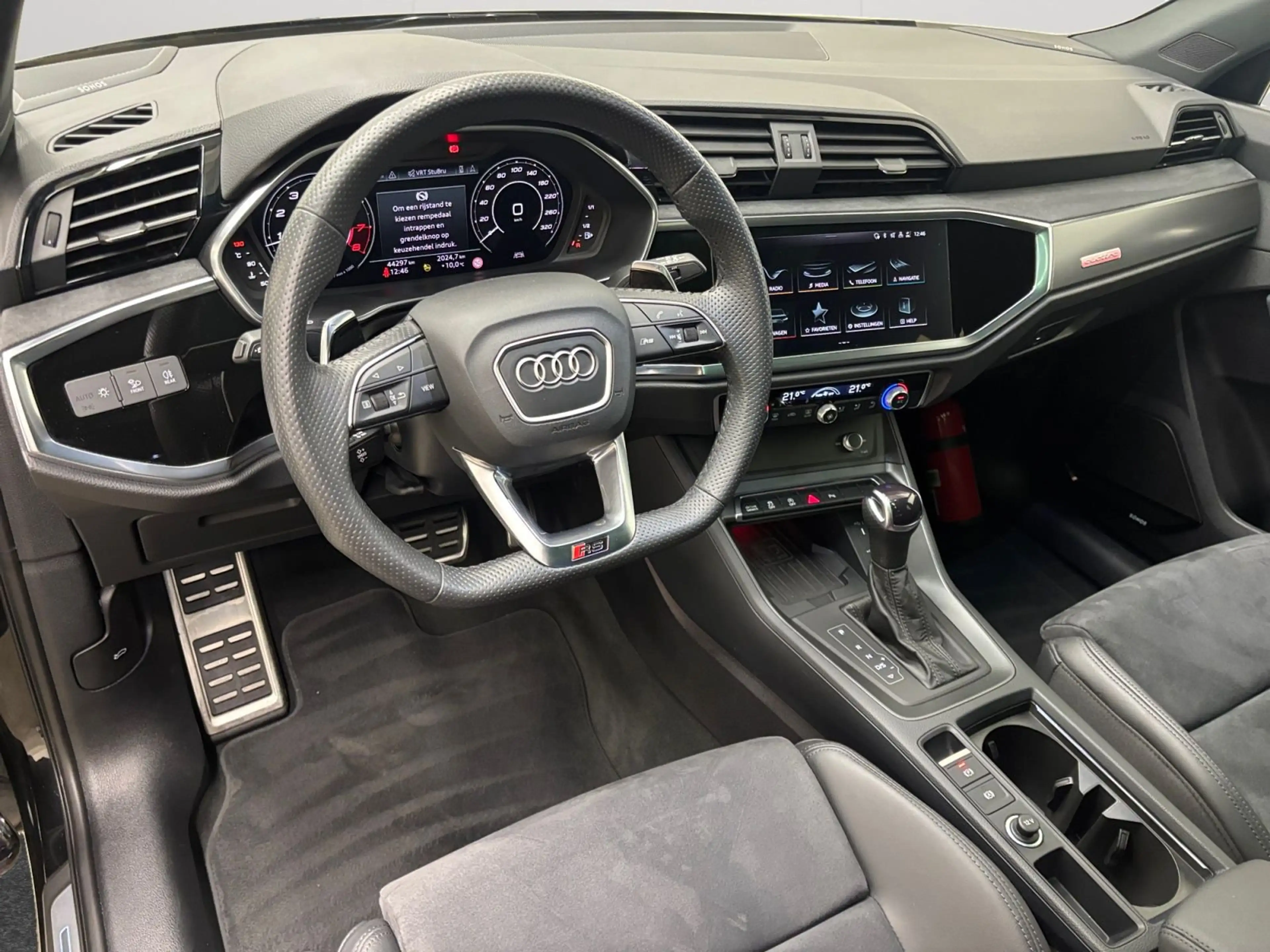 Audi RS Q3 2.5TFSI Quattro S-TRONIC Sonos Panodak Dig.Airco Alu21 Led — photo 6