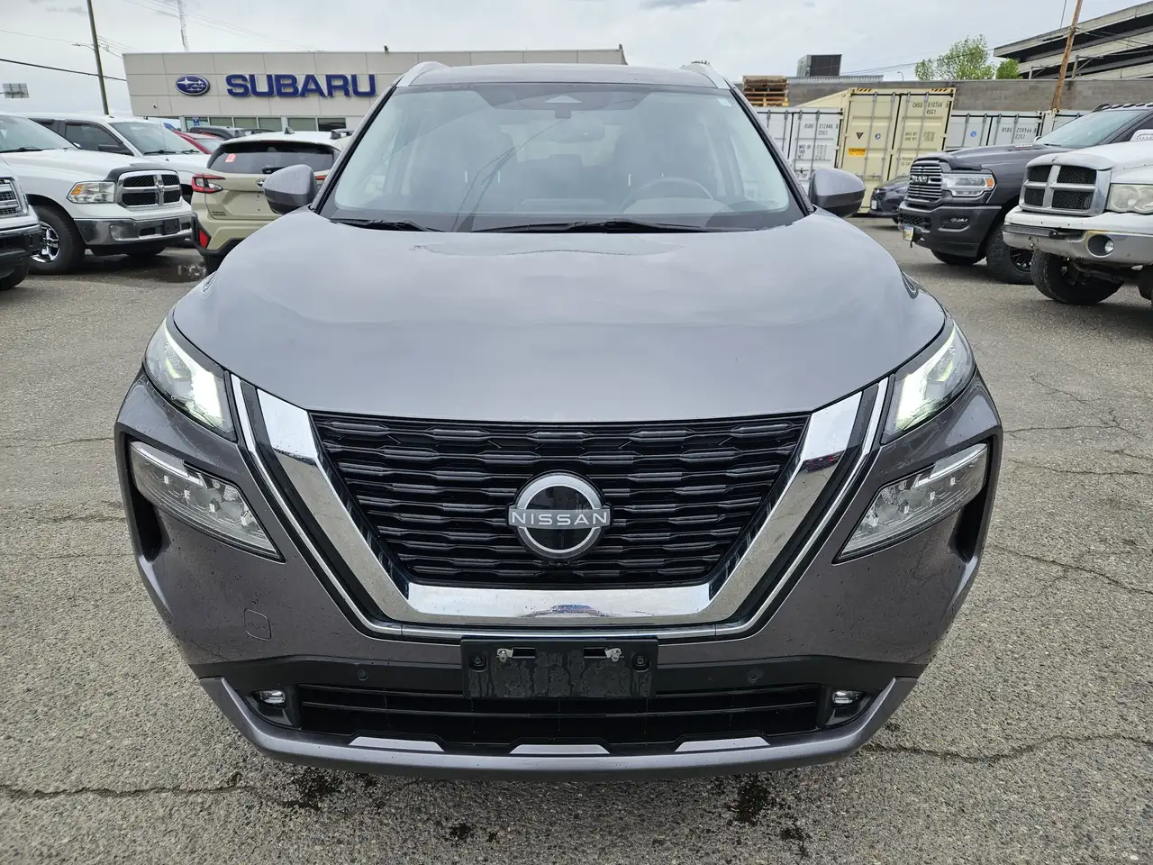 Nissan Rogue снимка Nissan Rogue