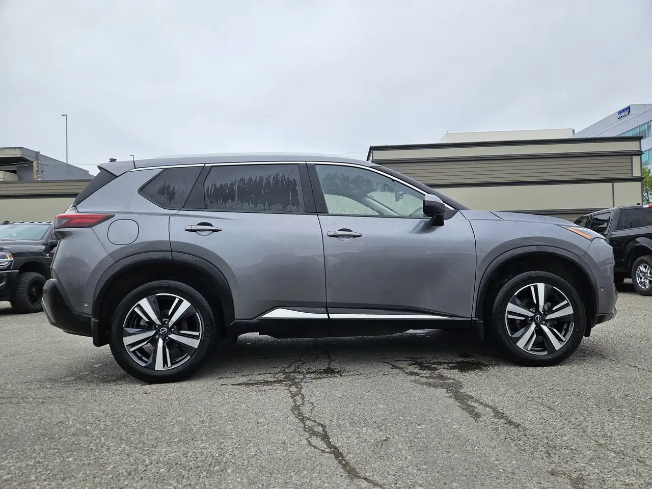 Nissan Rogue снимка Nissan Rogue