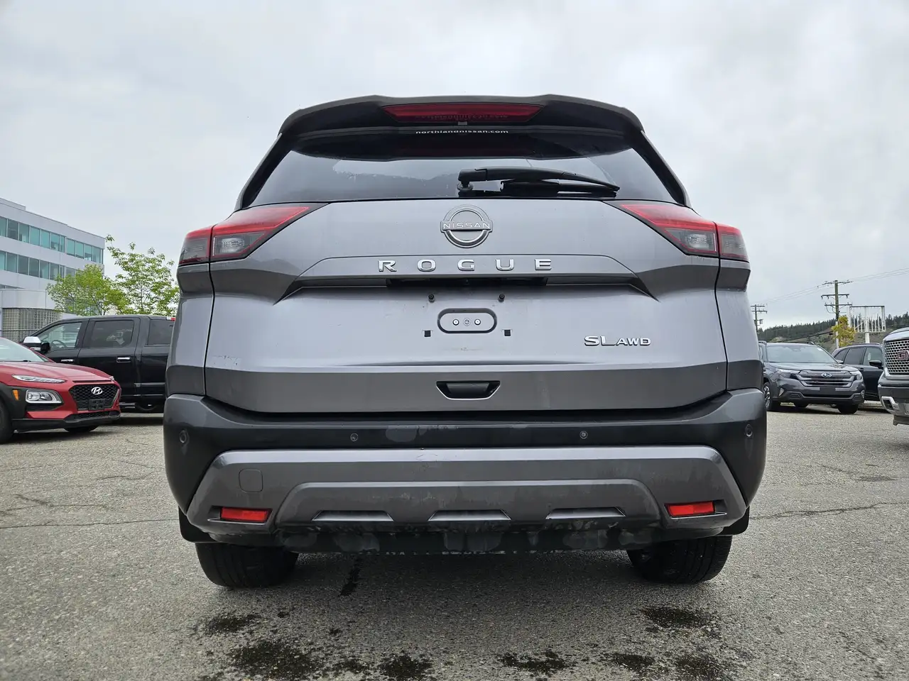 Nissan Rogue снимка Nissan Rogue