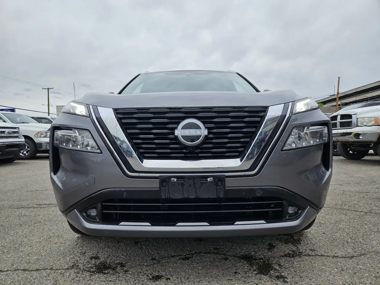 Nissan Rogue снимка Nissan Rogue