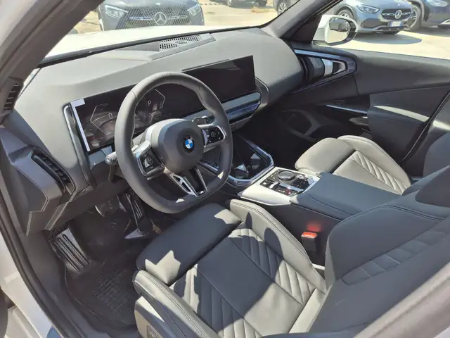 BMW X3 view 5