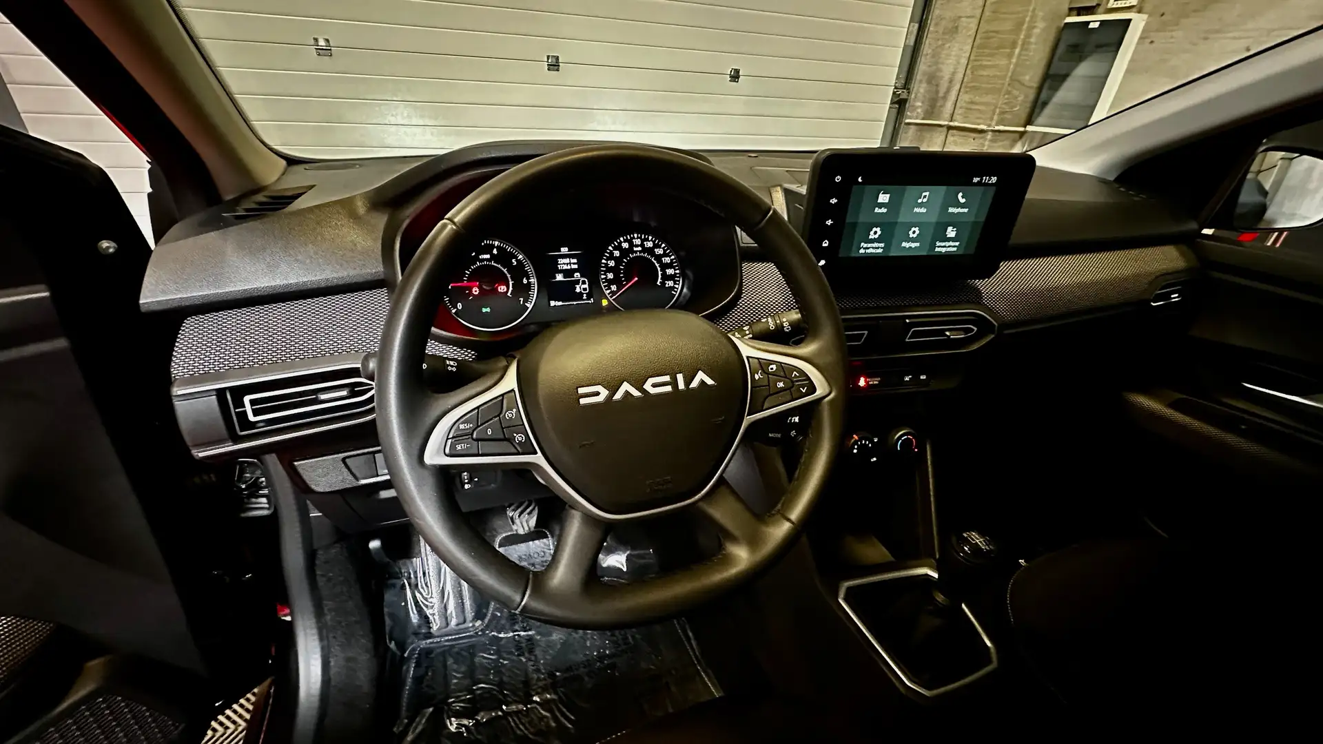 Dacia Jogger 7 places !! 1.0 ESSENCE + LPG Extreme Edition Noir - 2