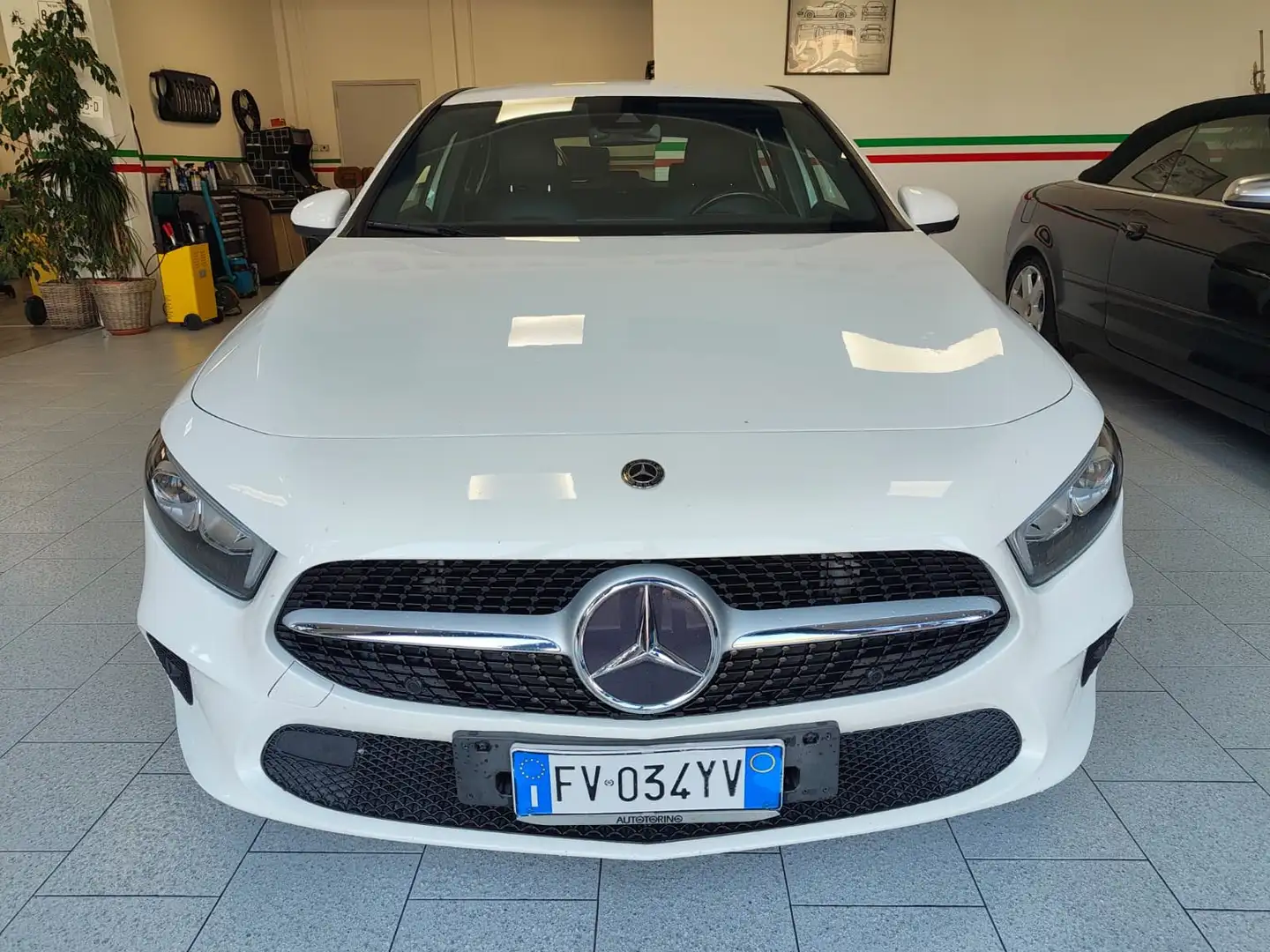 Mercedes-Benz A 180 d AUTOMATICA *NEOPATENTATI* Blanc - 2