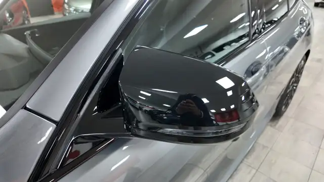 BMW 1 Series view 15